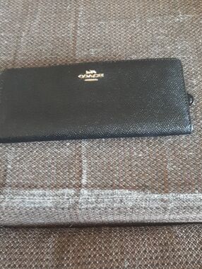 Coach Black Leather Continental Wallet with Gold Hardware